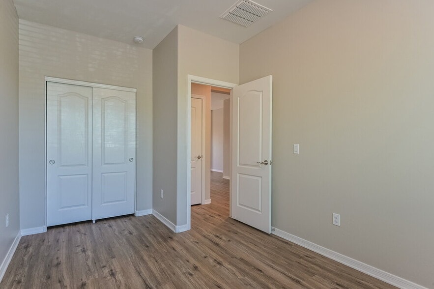 Building Photo - 14214 N Spear Point Way