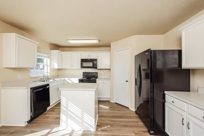 Building Photo - 2304 Eagle Mountain Dr