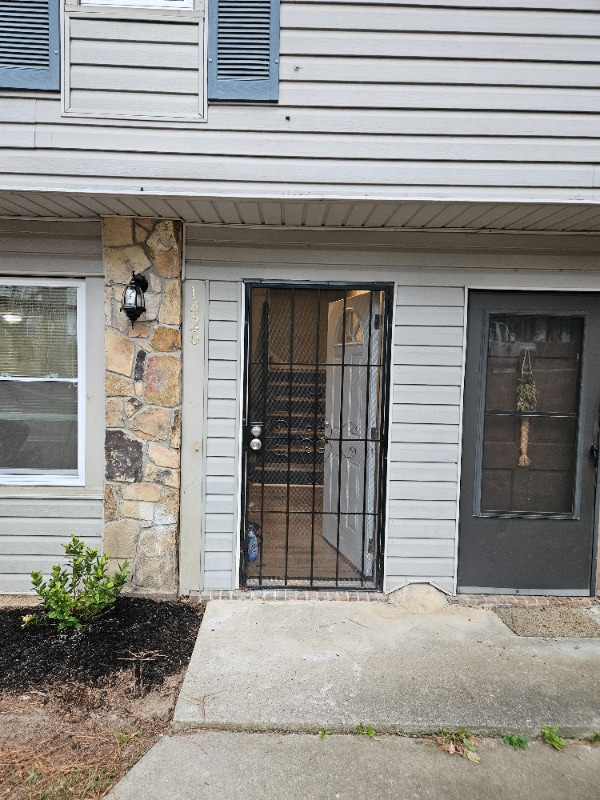Building Photo - 1420 Villa Pines Ct NW