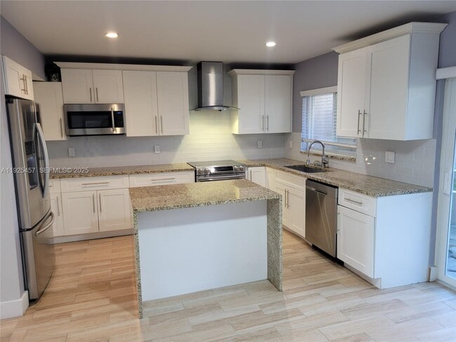 Building Photo - 1325 NW 123rd Terrace