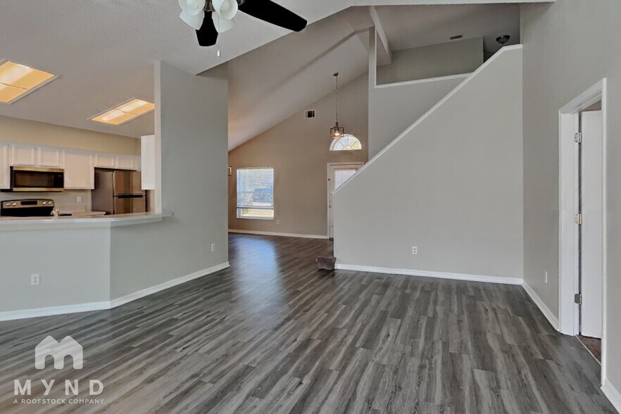 Building Photo - 8655 Wellington Loop