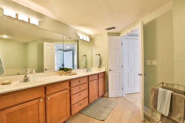 Building Photo - 711 S Atlantic Ave