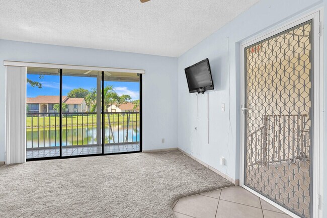 Building Photo - 826 Sky Pine Way