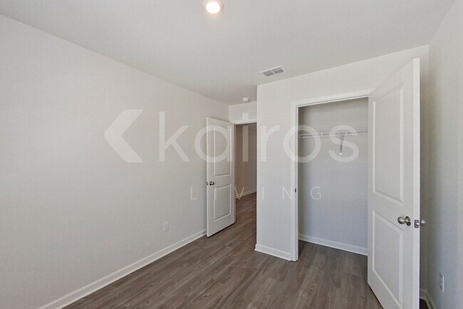 Building Photo - 364 Ironwood Ct