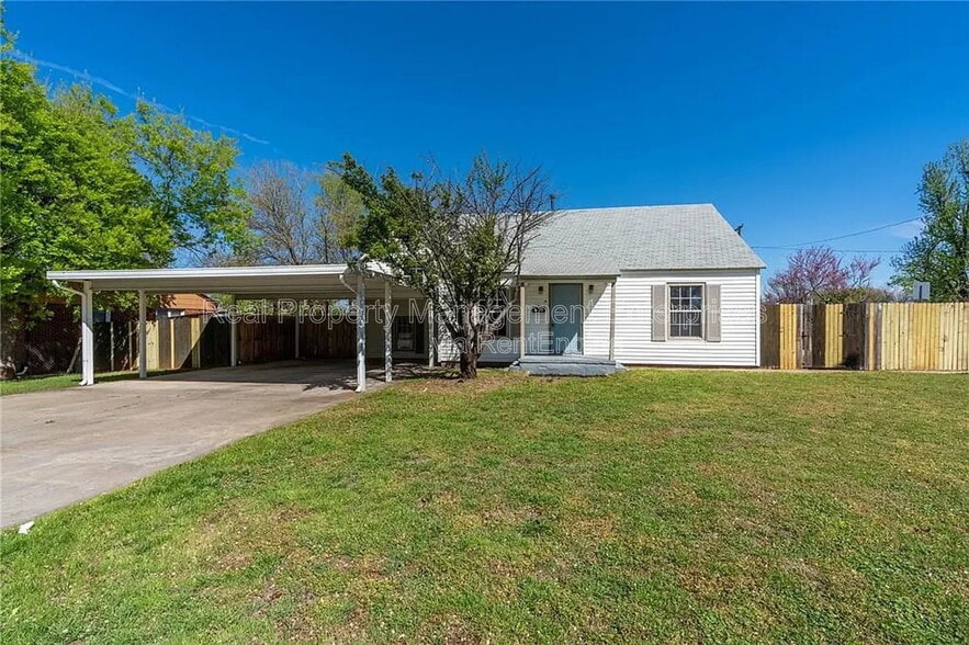 Building Photo - 3633 N Youngs Blvd