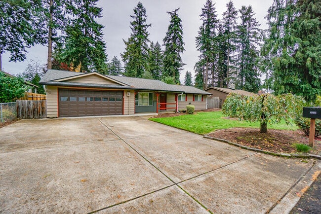 Building Photo - THREE BEDROOM HOUSE IN VANCOUVER