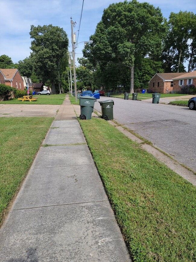 Building Photo - 2 Bedroom 1bath Oceanview/Bayview