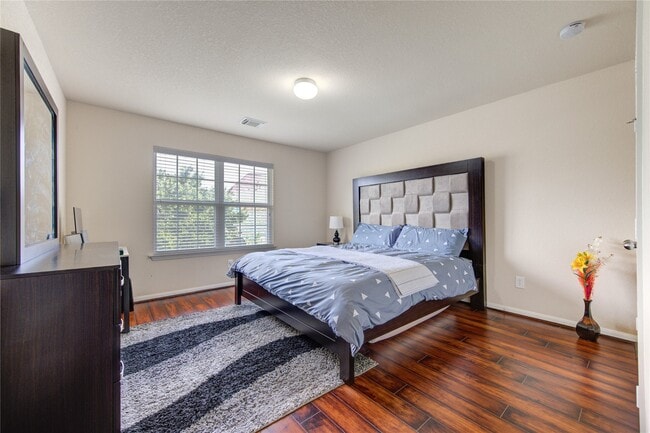 Building Photo - 1243 Glenwood Canyon Ln