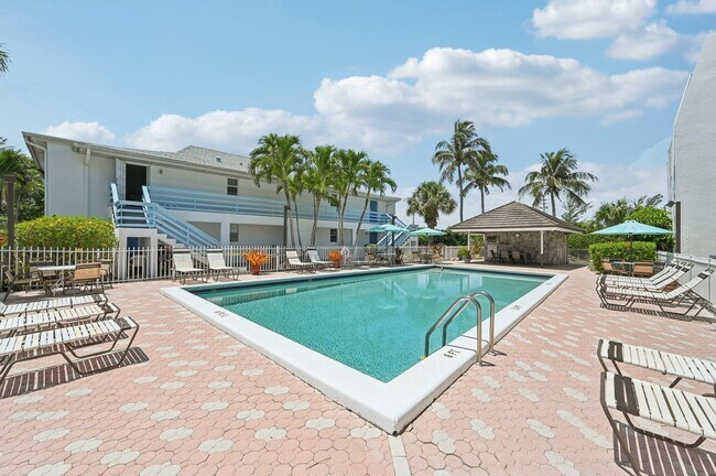 Building Photo - 11000 S Ocean Dr