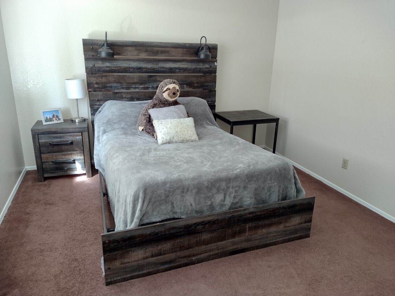 Building Photo - 2001 Amy Sue Dr