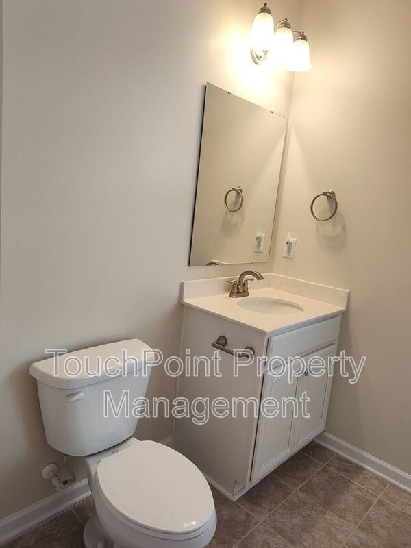 Building Photo - 513 Dulaney Dr