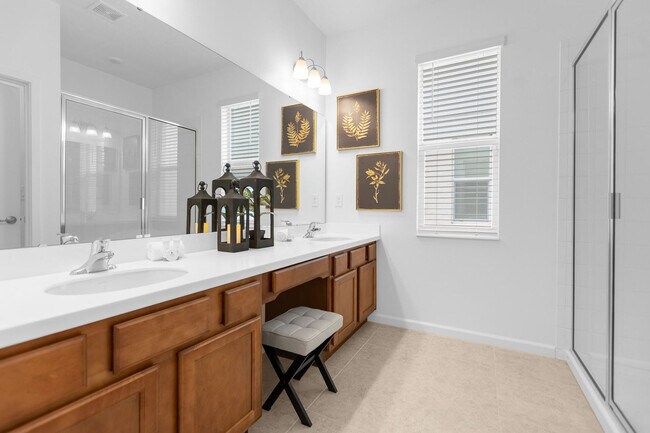 Building Photo - 221 Ballo Dr