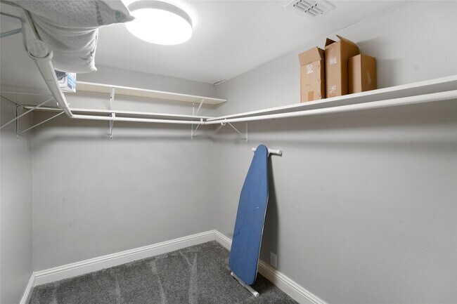 Building Photo - 5027 Wigton Dr