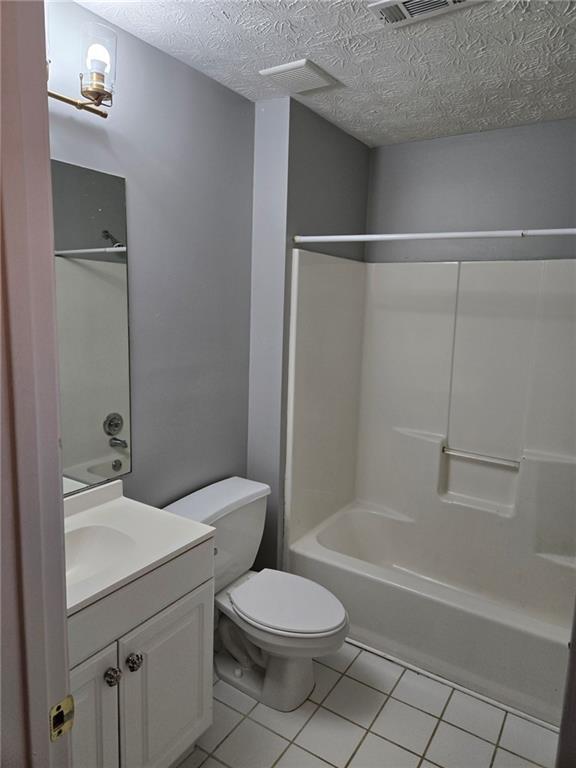 Building Photo - 3243 Oak Vista Way SW