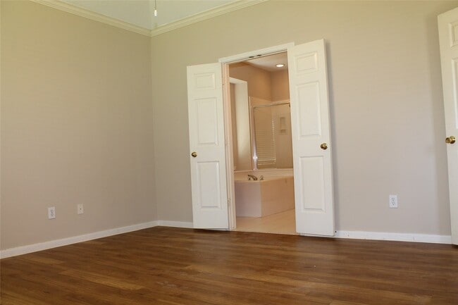 Building Photo - 3623 Chatwood Dr