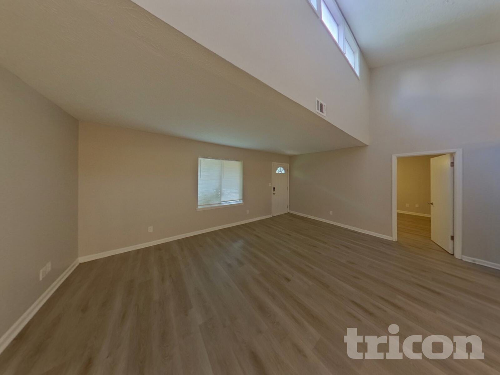 Building Photo - 3224 Creekwood Dr