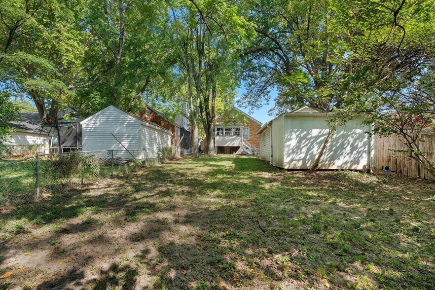 Building Photo - 10063 Diamond Dr