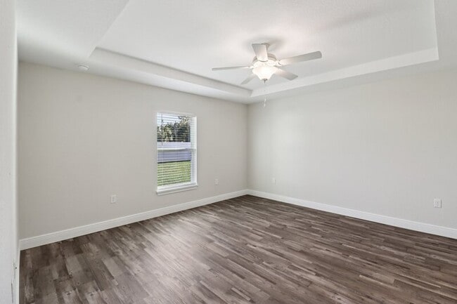 Building Photo - 7299 Hemlock Rd