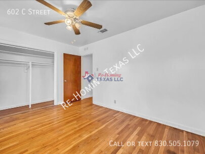 Building Photo - 602 C St
