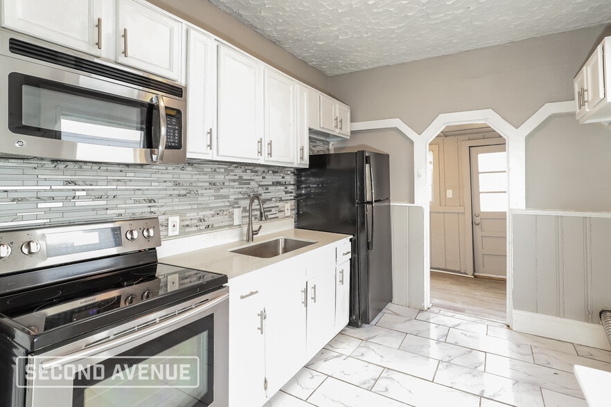 Building Photo - 2632 Cypress Ave