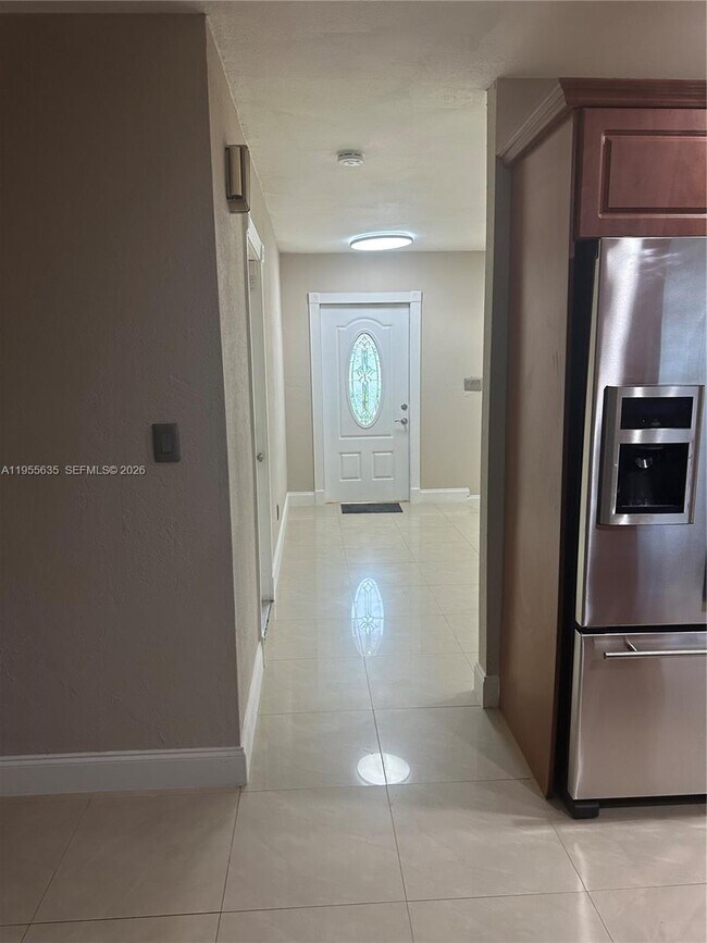 Building Photo - 10805 SW 165th Terrace