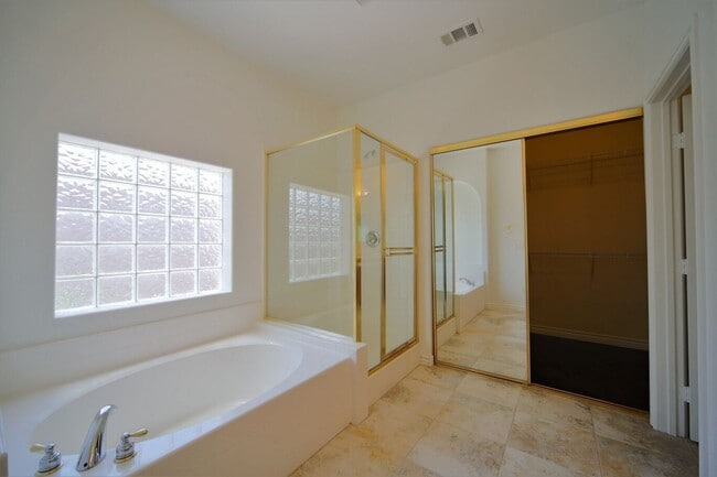 Building Photo - Gorgeous 3Bed/2Bath/2Car, 2-Story Home located in Caparola at Southern Highlands