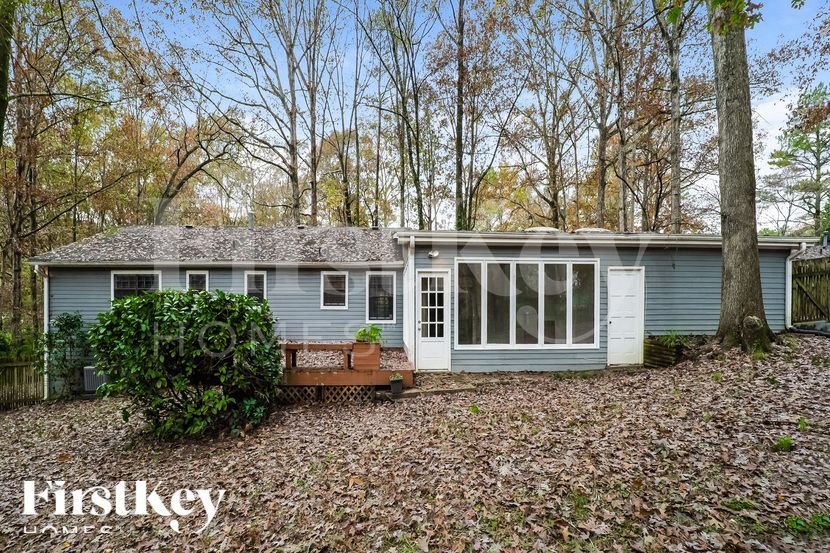 Building Photo - 367 Bedford St