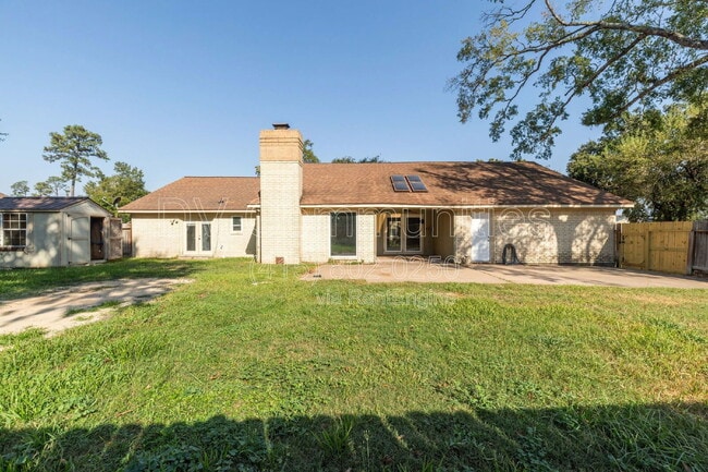 Building Photo - 16022 Spinnaker Dr