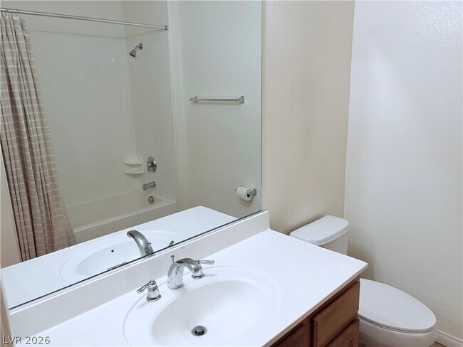 Building Photo - 44 E Serene Ave