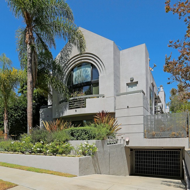 Building Photo - 1235 Yale St