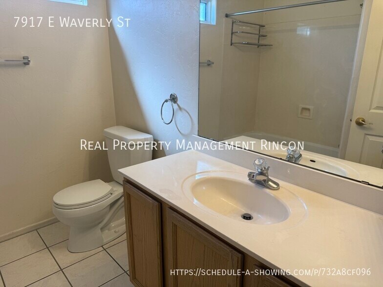 Building Photo - 7917 E Waverly St