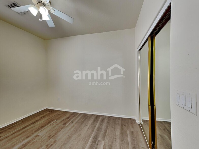 Building Photo - 16209 W Gelding Dr