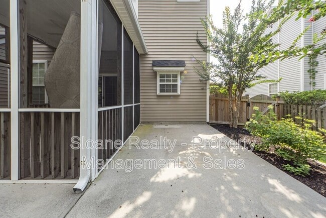 Building Photo - 112 Tanglewood Cir