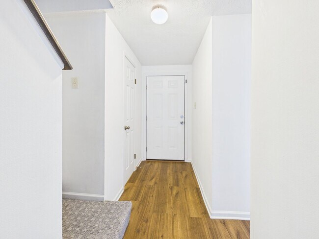 Building Photo - 8410 Klarey Ct