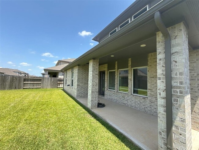 Building Photo - 1524 Sunrise Gables Dr