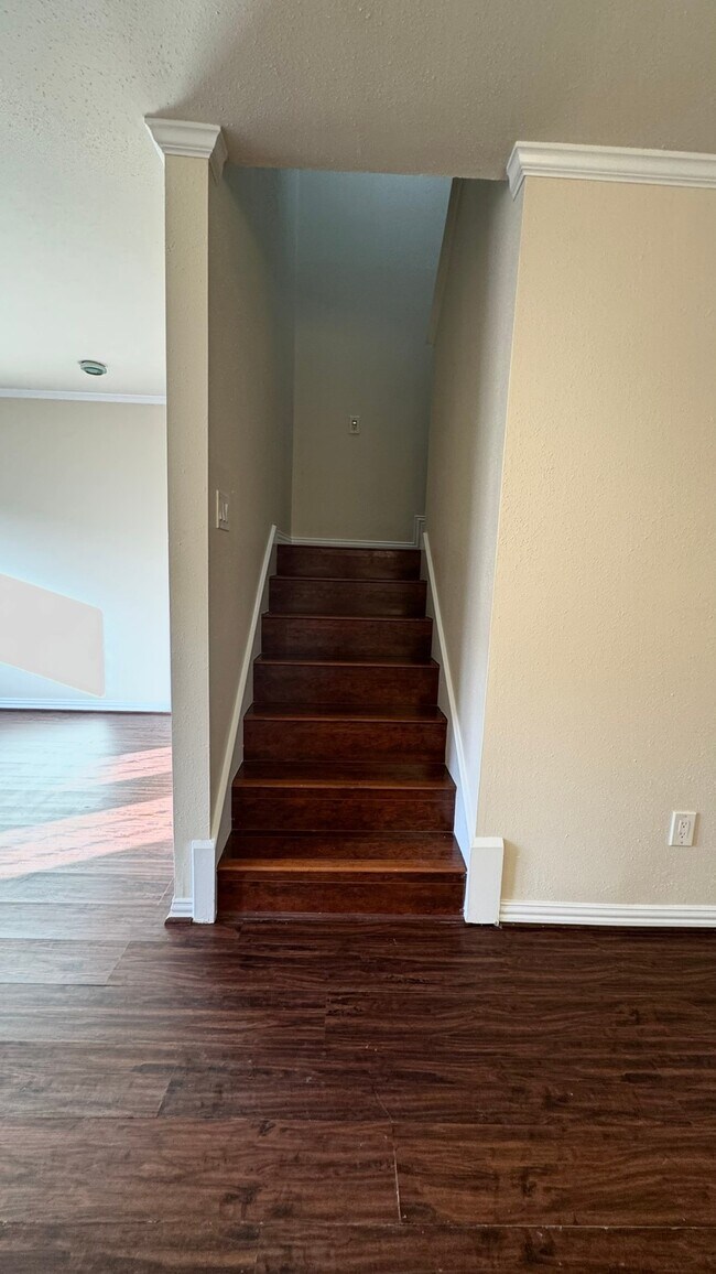 Building Photo - 6452 Olympia Dr