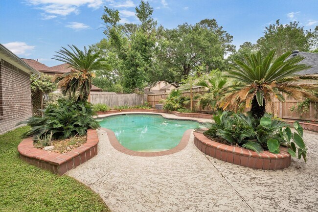 Building Photo - 6723 Mossridge Dr