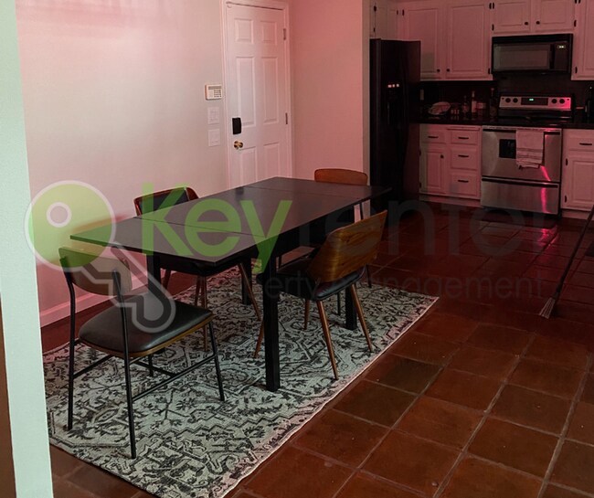 Building Photo - 2692 Bradford Way