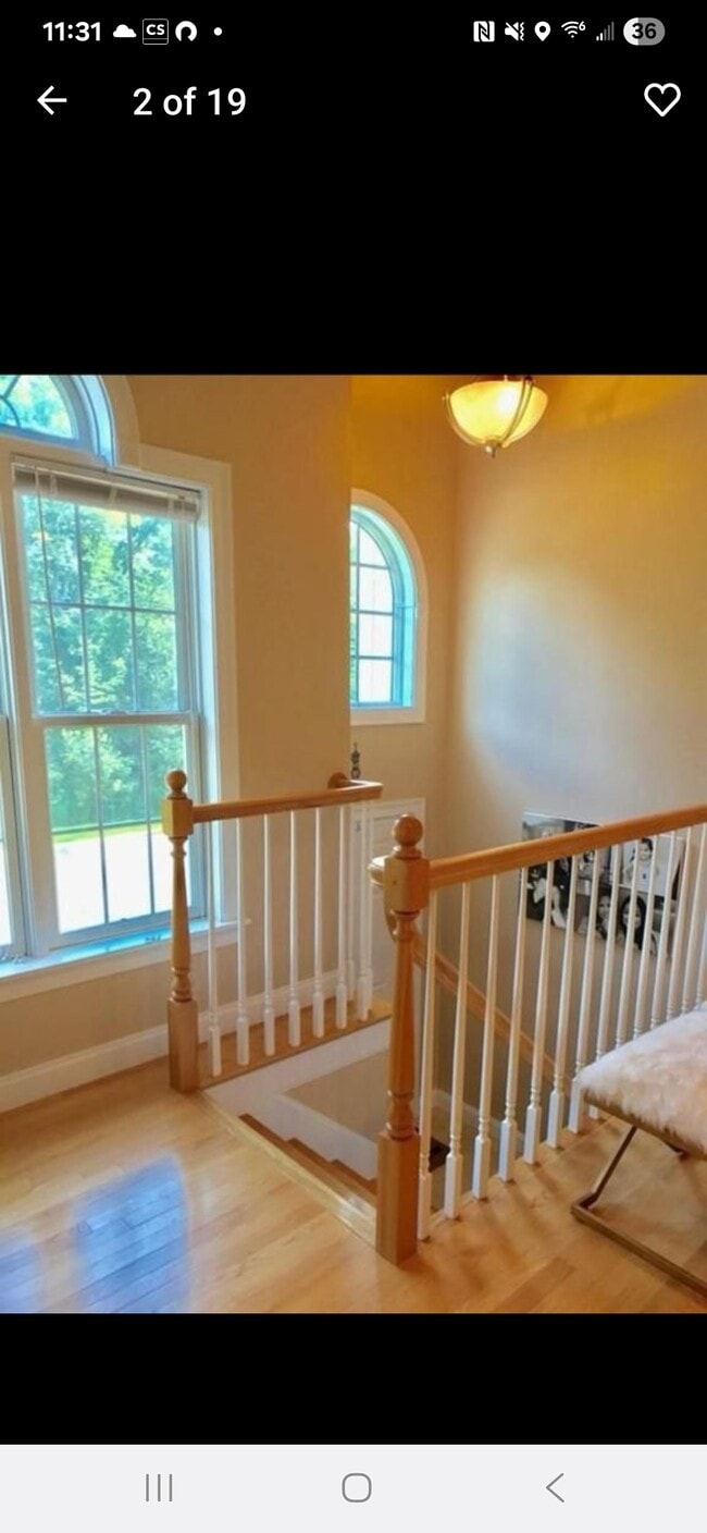 Building Photo - 10 Brookside Ln