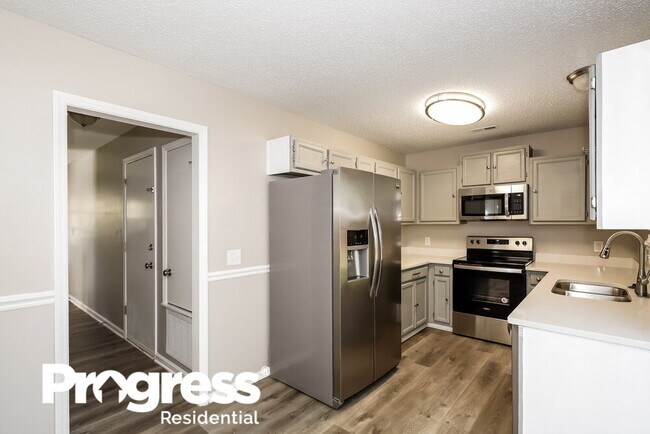 Building Photo - 7528 Swedish Ivy Ln