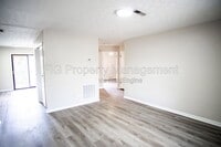 Building Photo - 4802 Cannon Ridge Dr