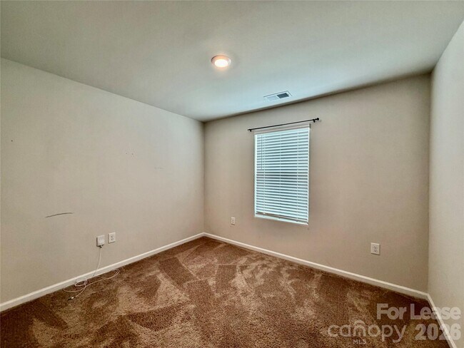 Building Photo - 3118 Maple Rdg Dr