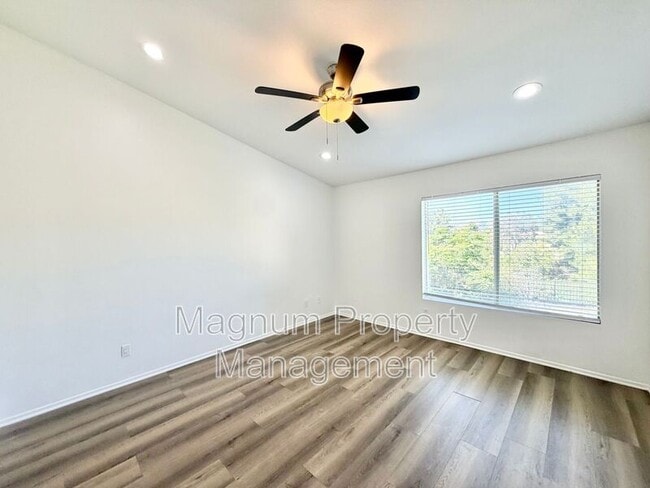 Building Photo - 43391 Calle Morita