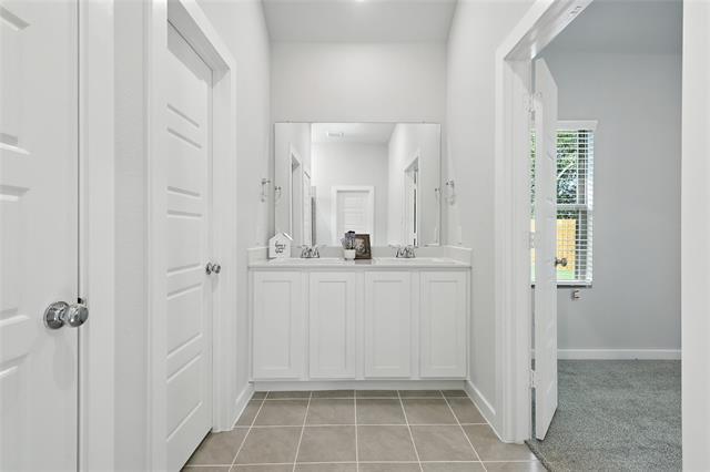 Building Photo - 808 Pne Bch Dr