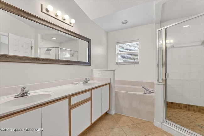 Building Photo - 8729 Clara Elizabeth Ln