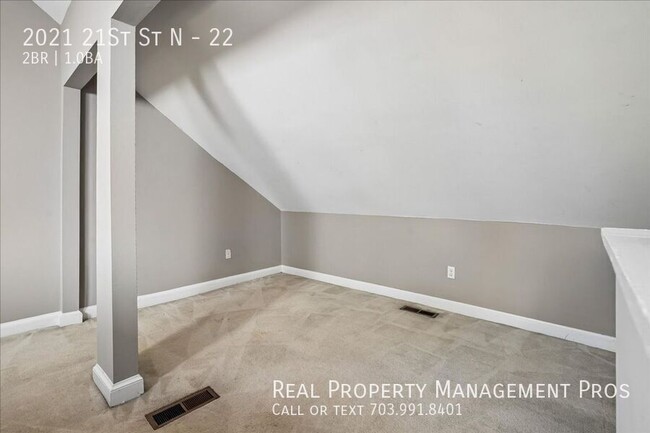 Building Photo - 2021 21st St N