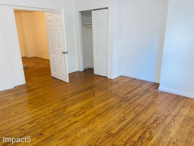 Building Photo - 3 br, 1 bath House - 3325 Itaska Street