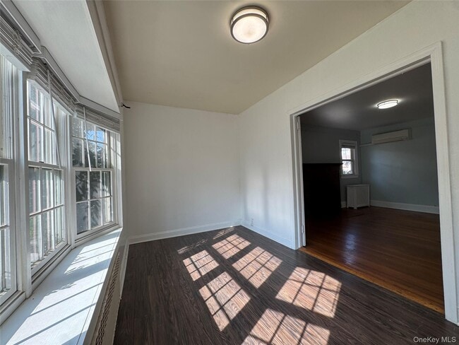 Building Photo - 267 Plainfield Ave