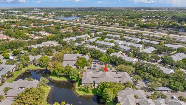 Building Photo - 9855 Westview Dr