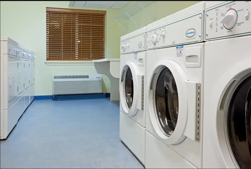Laundry Room - 1836 E 3rd St
